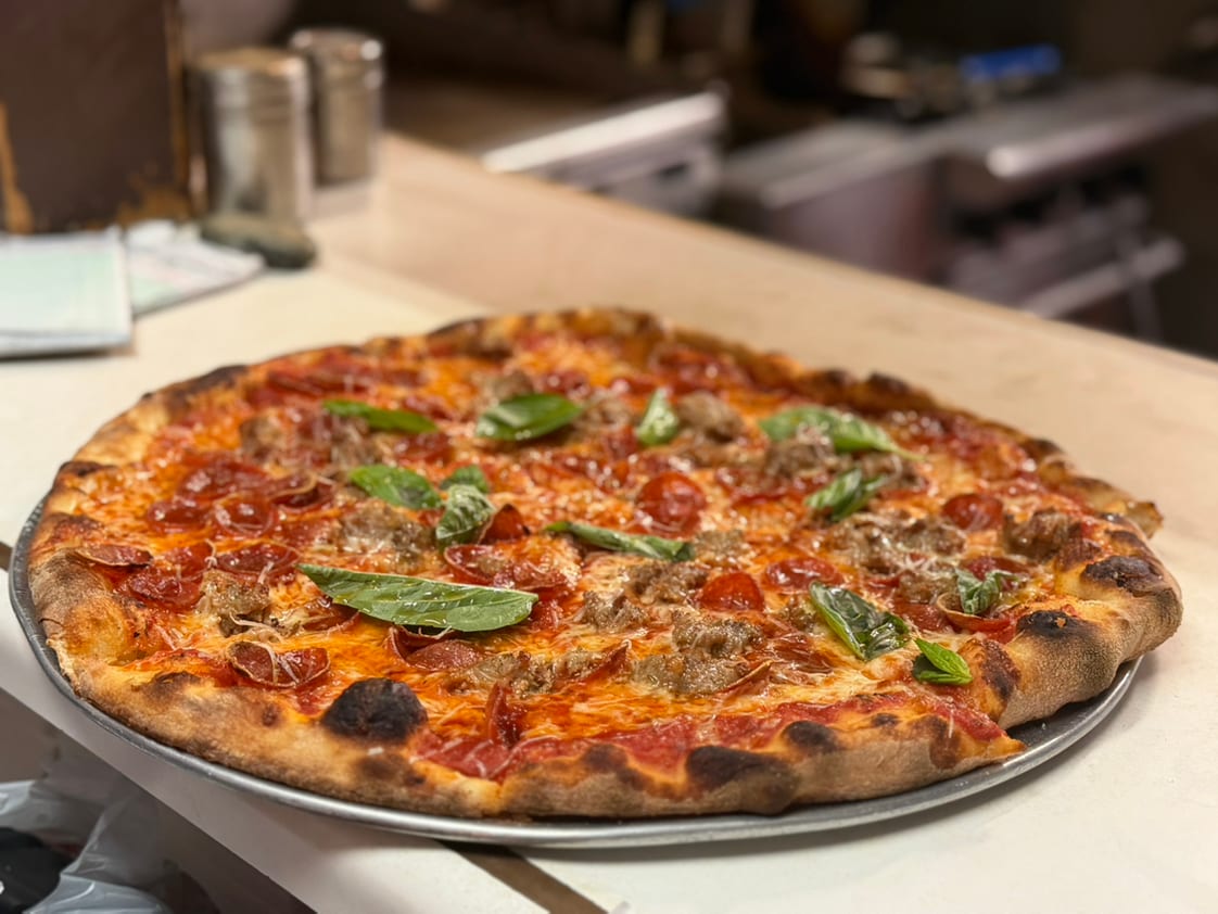 The Honey Moon Pizza.